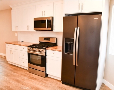874 N Orange - Photo Thumbnail 7
