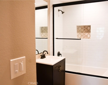 874 N Orange - Photo Thumbnail 30
