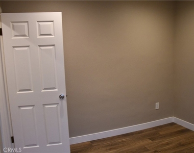 874 N Orange - Photo Thumbnail 38