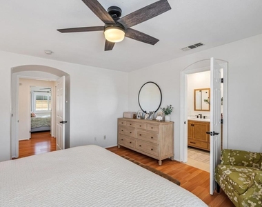 2175 Honeybee Street - Photo Thumbnail 26