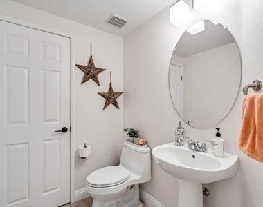 2175 Honeybee Street - Photo Thumbnail 19