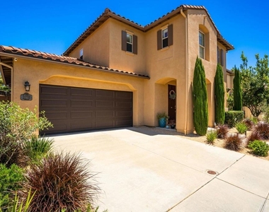 2175 Honeybee Street - Photo Thumbnail 2