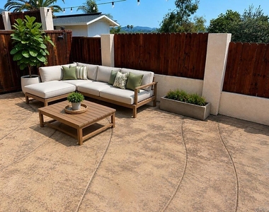 1733 Stormy Lane - Photo Thumbnail 3