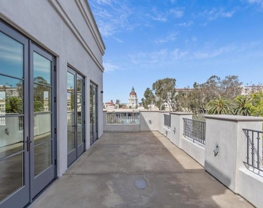 533 E Union Street - Photo Thumbnail 14