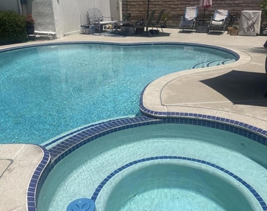 2467 E Villa Street - Photo Thumbnail 12