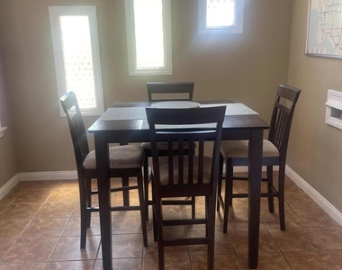 2467 E Villa Street - Photo Thumbnail 6