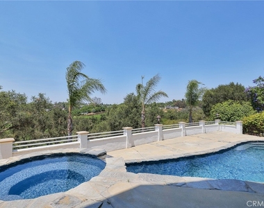 1303 Sycamore Heights - Photo Thumbnail 48