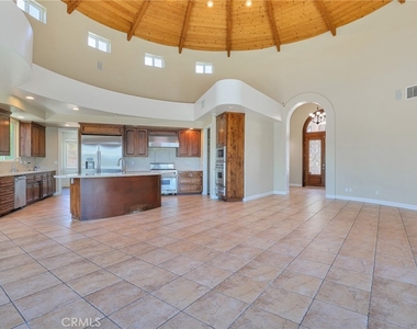 1303 Sycamore Heights - Photo Thumbnail 16
