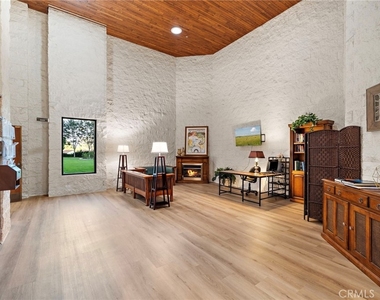 24055 Paseo Del Lago - Photo Thumbnail 14