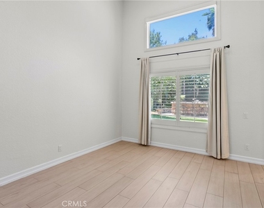 28501 El Sur - Photo Thumbnail 4