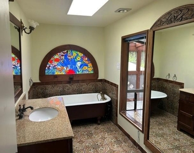 307 Moosehead Drive - Photo Thumbnail 7