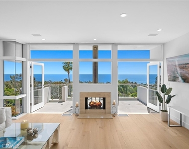 1061 Skyline Drive - Photo Thumbnail 10