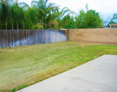 11054 Wesley - Photo Thumbnail 17