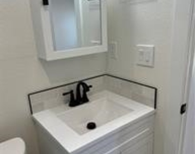 728 Park Ln. #2 Adu - Photo Thumbnail 9