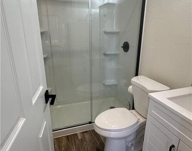 728 Park Ln. #2 Adu - Photo Thumbnail 8