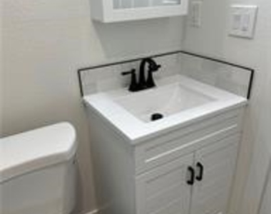 728 Park Ln. #2 Adu - Photo Thumbnail 10