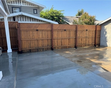728 Park Ln. #2 Adu - Photo Thumbnail 1