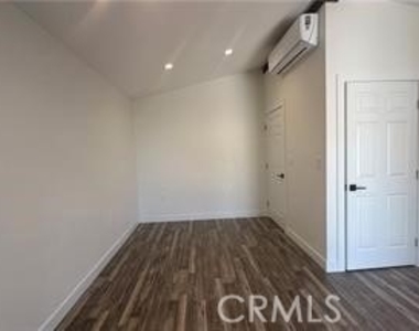 728 Park Ln. #2 Adu - Photo Thumbnail 13