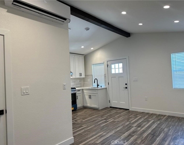 728 Park Ln. #2 Adu - Photo Thumbnail 3