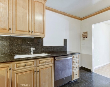 6149 Case Ave - Photo Thumbnail 23