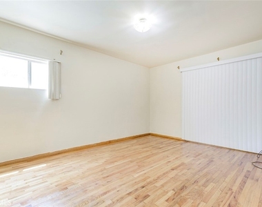 6149 Case Ave - Photo Thumbnail 11
