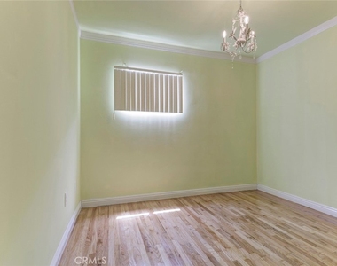 6149 Case Ave - Photo Thumbnail 9