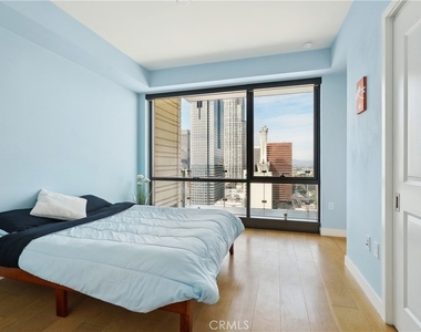 400 S Broadway - Photo Thumbnail 12