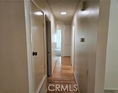 1194 W 14th Street - Photo Thumbnail 13