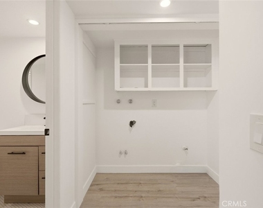 725 Palomares Avenue - Photo Thumbnail 9