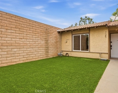 725 Palomares Avenue - Photo Thumbnail 33