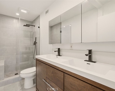 725 Palomares Avenue - Photo Thumbnail 20