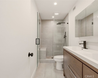 725 Palomares Avenue - Photo Thumbnail 21