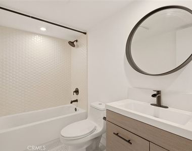 725 Palomares Avenue - Photo Thumbnail 13