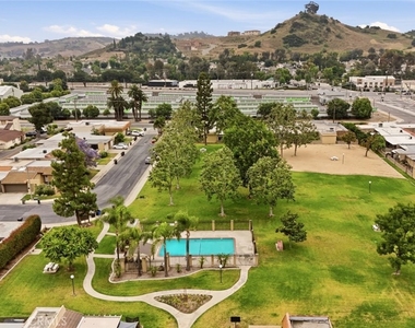 725 Palomares Avenue - Photo Thumbnail 37