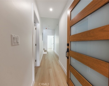 2426 S West View Street - Photo Thumbnail 5