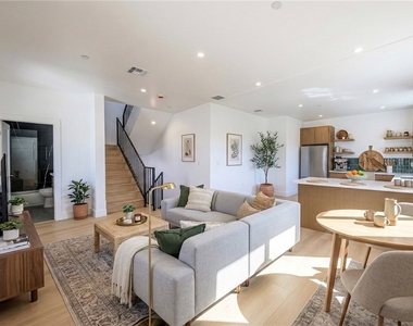 2426 S West View Street - Photo Thumbnail 1