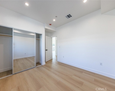 2426 S West View Street - Photo Thumbnail 25