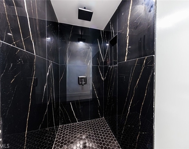 2426 S West View Street - Photo Thumbnail 8