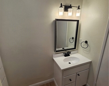 7124 Valmont Street - Photo Thumbnail 12