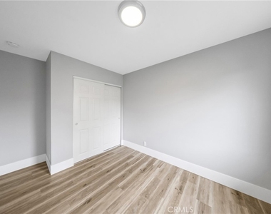 15937 La Ronda Cir - Photo Thumbnail 24