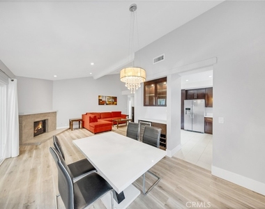 15937 La Ronda Cir - Photo Thumbnail 13