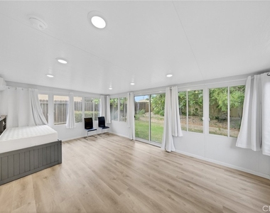 15937 La Ronda Cir - Photo Thumbnail 16