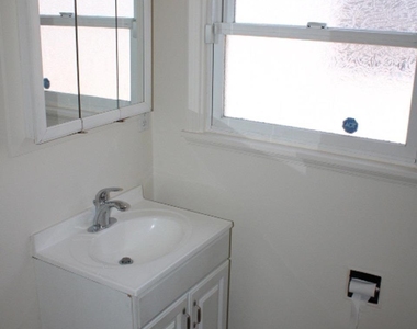 1209 Marin Ave. - Photo Thumbnail 11