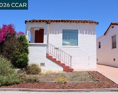 1209 Marin Ave. - Photo Thumbnail 21