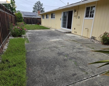 40725 Capa Drive - Photo Thumbnail 21
