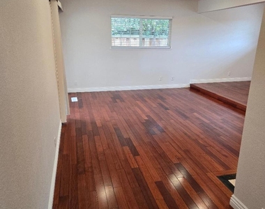 40725 Capa Drive - Photo Thumbnail 5