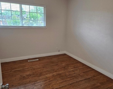 40725 Capa Drive - Photo Thumbnail 14