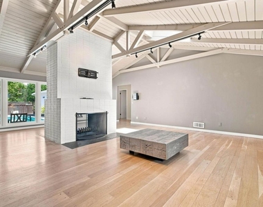 26 Dudley Ct - Photo Thumbnail 3