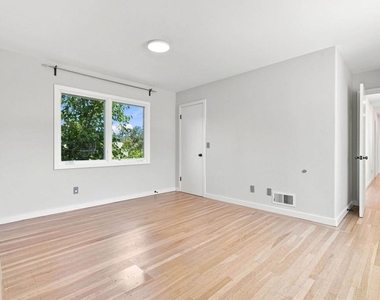 26 Dudley Ct - Photo Thumbnail 23