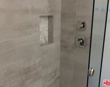 23901 Civic Center Way - Photo Thumbnail 11